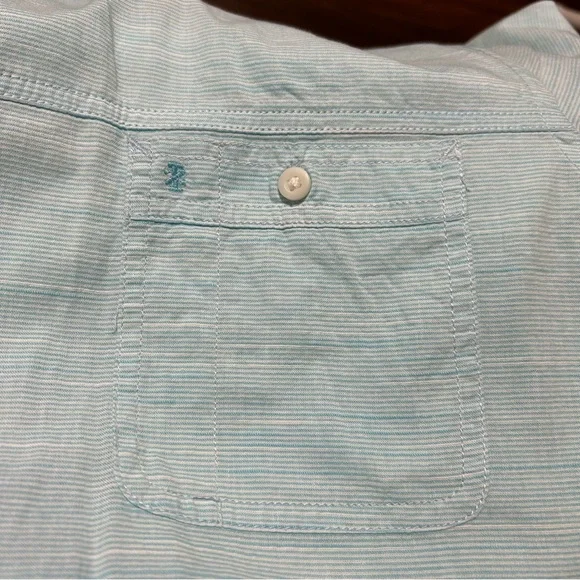 Izod Saltwater XXL Men’s Button Down Shirt Short Sleeve Teal White Relaxed - Picture 6 of 8